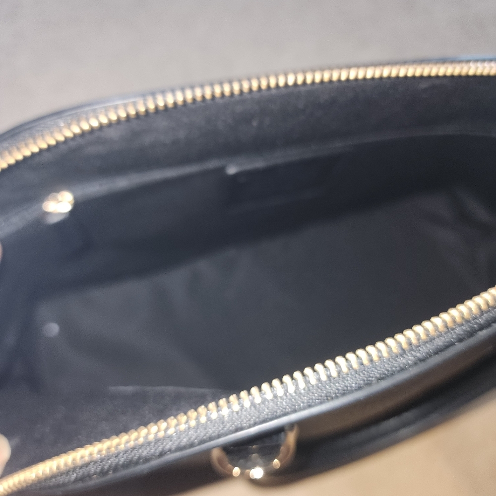 Coach Bag - Picture 3 of 6